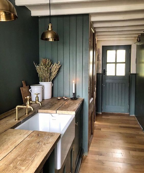 6 Ingenious Uses for Reclaimed Scaffold Boards