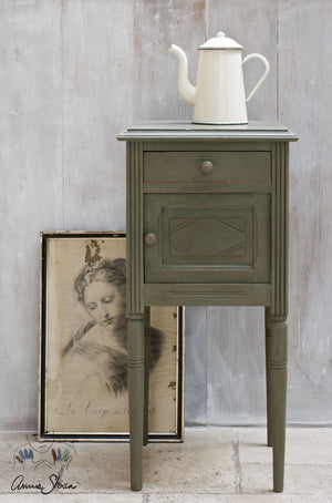 Chalk Paint™ by Annie Sloan Olive