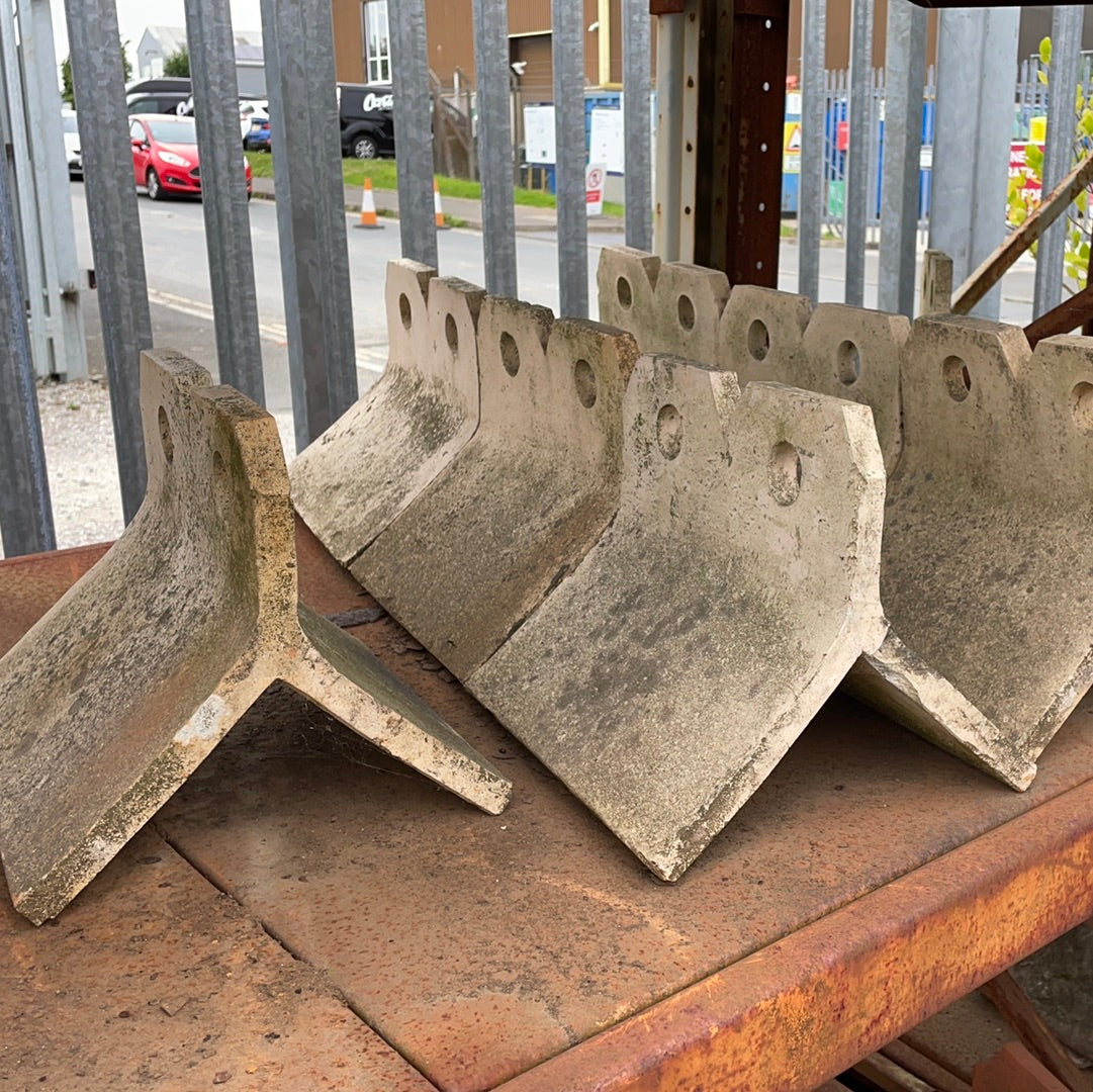 Ornate Ridge Tile Ornate Ridge Tiles - Stax Reclamation